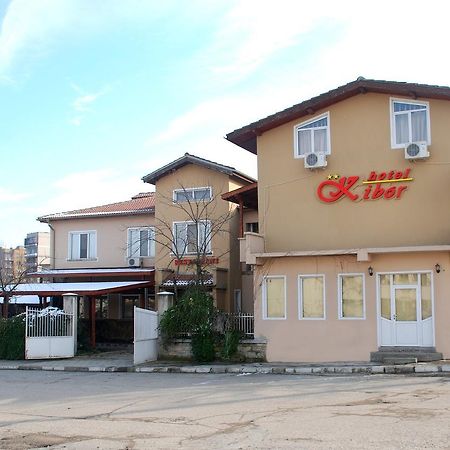 Hotel Kibor Gulubovo  Exterior foto